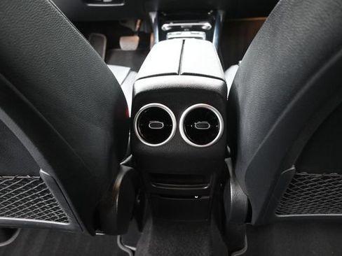 Certified 2025 Mercedes-Benz GLA 250 image 24