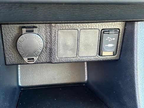 Used 2016 Toyota Corolla S image 11