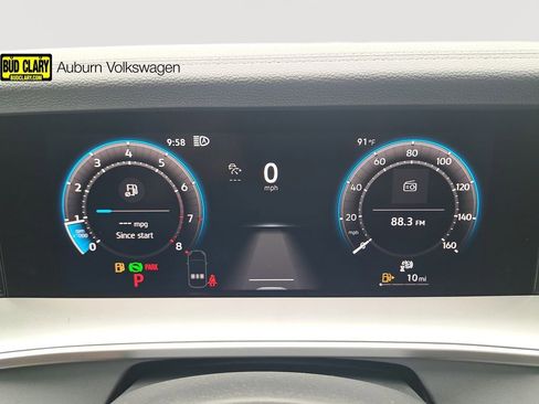 New 2025 Volkswagen Tiguan SE FWD image 20