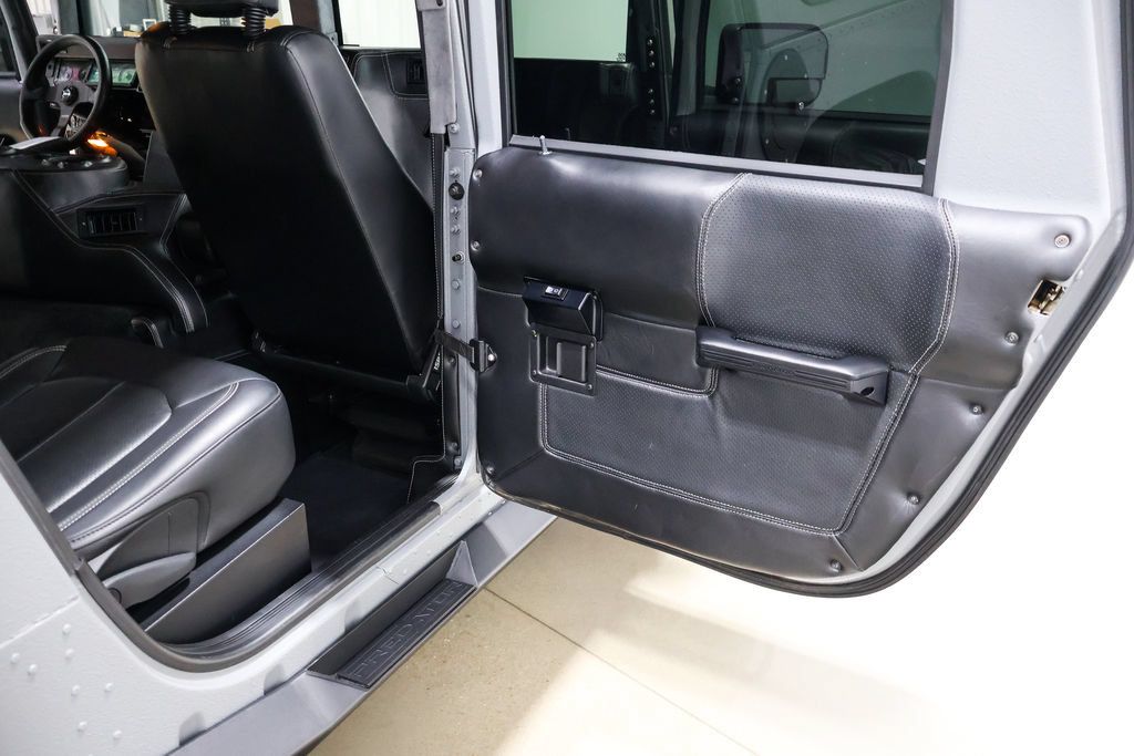 Used 2003 HUMMER H1 4-Door Wagon AWD/4WD image 46