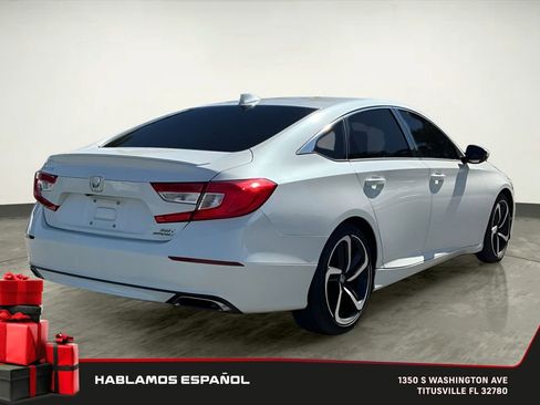 Used 2018 Honda Accord Sport image 10