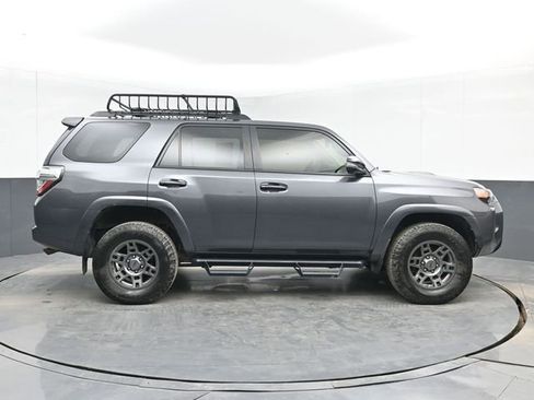 Used 2020 Toyota 4Runner Venture w/ Moonroof Package image 11