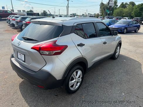 Used 2018 Nissan Kicks S FWD image 5