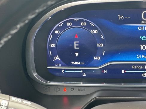 Used 2023 Chevrolet Tahoe LT w/ Luxury Package image 40