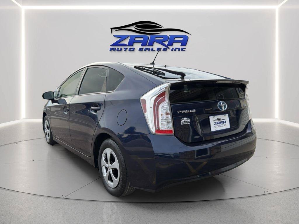 Used 2014 Toyota Prius Two FWD image 5