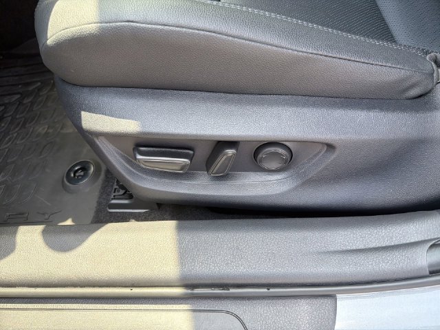 Used 2026 Toyota Camry XSE FWD image 22