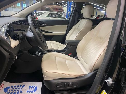 Used 2024 Buick Encore GX Avenir w/ Avenir Convenience Package FWD image 16