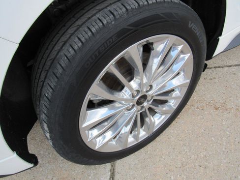 Used 2024 Ford Edge Titanium w/ Titanium Elite Package AWD/4WD image 38