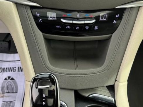 Used 2020 Cadillac XT5 Premium Luxury AWD/4WD image 14