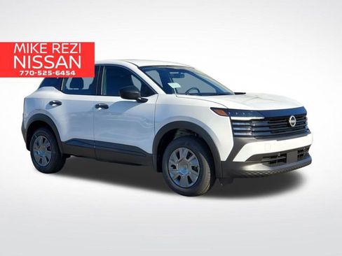 New 2026 Nissan Kicks S image 1