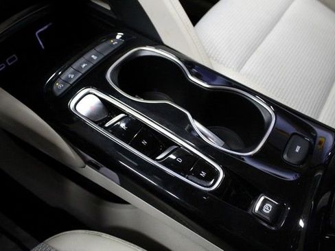 Certified 2023 Buick Envision Preferred AWD/4WD image 28