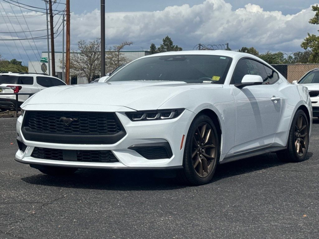 Used 2025 Ford Mustang Premium RWD image 4
