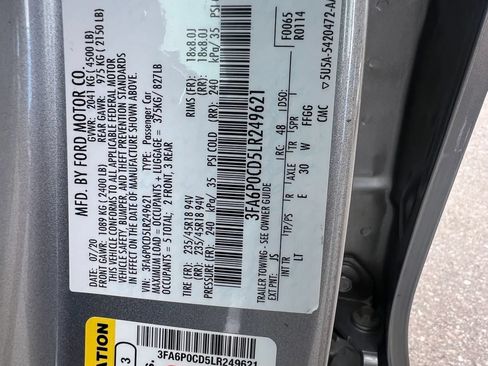 Used 2020 Ford Fusion SEL FWD image 32