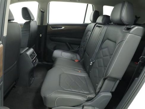 New 2026 Volkswagen Atlas SE FWD image 32