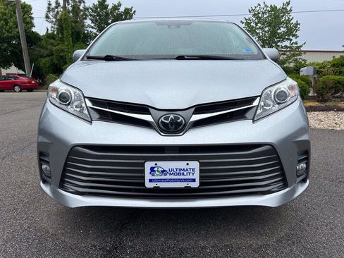 Used 2020 Toyota Sienna XLE Premium FWD image 14