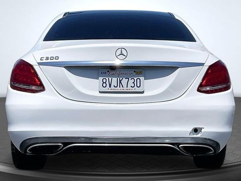 Used 2017 Mercedes-Benz C 300 Sedan image 4