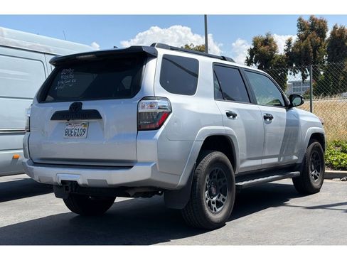 Used 2021 Toyota 4Runner Venture AWD/4WD image 5