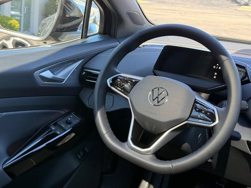 Certified 2023 Volkswagen ID.4 Pro S AWD/4WD image 13