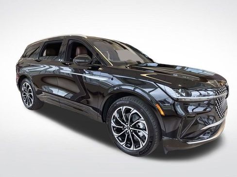 New 2026 Lincoln Nautilus Reserve image 1