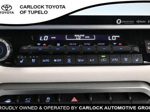 Used 2023 Toyota Sequoia Capstone RWD image 34