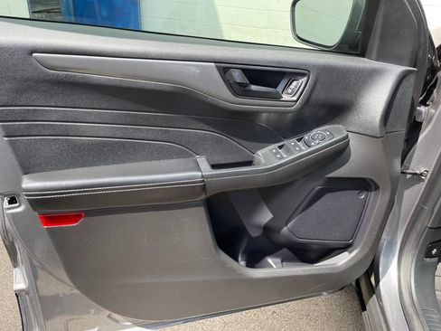 Used 2023 Ford Escape Active FWD image 10