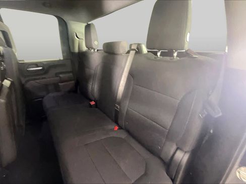 Certified 2022 Chevrolet Silverado 2500 Custom w/ Custom Value Package RWD image 18