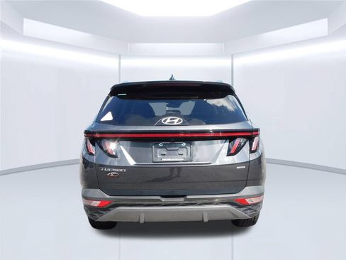Used 2022 Hyundai Tucson Limited w/ Cargo Package AWD/4WD image 4