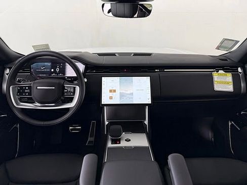 New 2026 Land Rover Range Rover Long Wheelbase SE AWD/4WD image 24