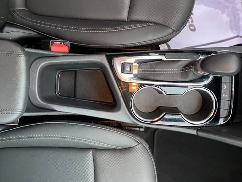 Used 2024 Buick Encore GX Sport Touring image 23