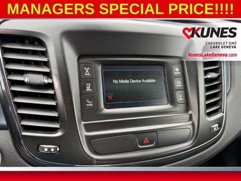 Used 2016 Chrysler 200 S AWD/4WD image 26