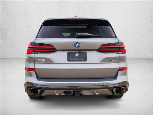 New 2026 BMW X5 xDrive50e w/ Executive Package AWD/4WD image 6