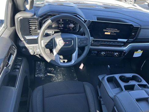 New 2026 GMC Sierra 1500 Elevation w/ LPO, Elevation Black Package AWD/4WD image 11