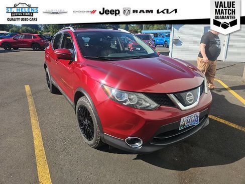 Used 2019 Nissan Rogue Sport SV w/ Technology Package AWD/4WD image 4