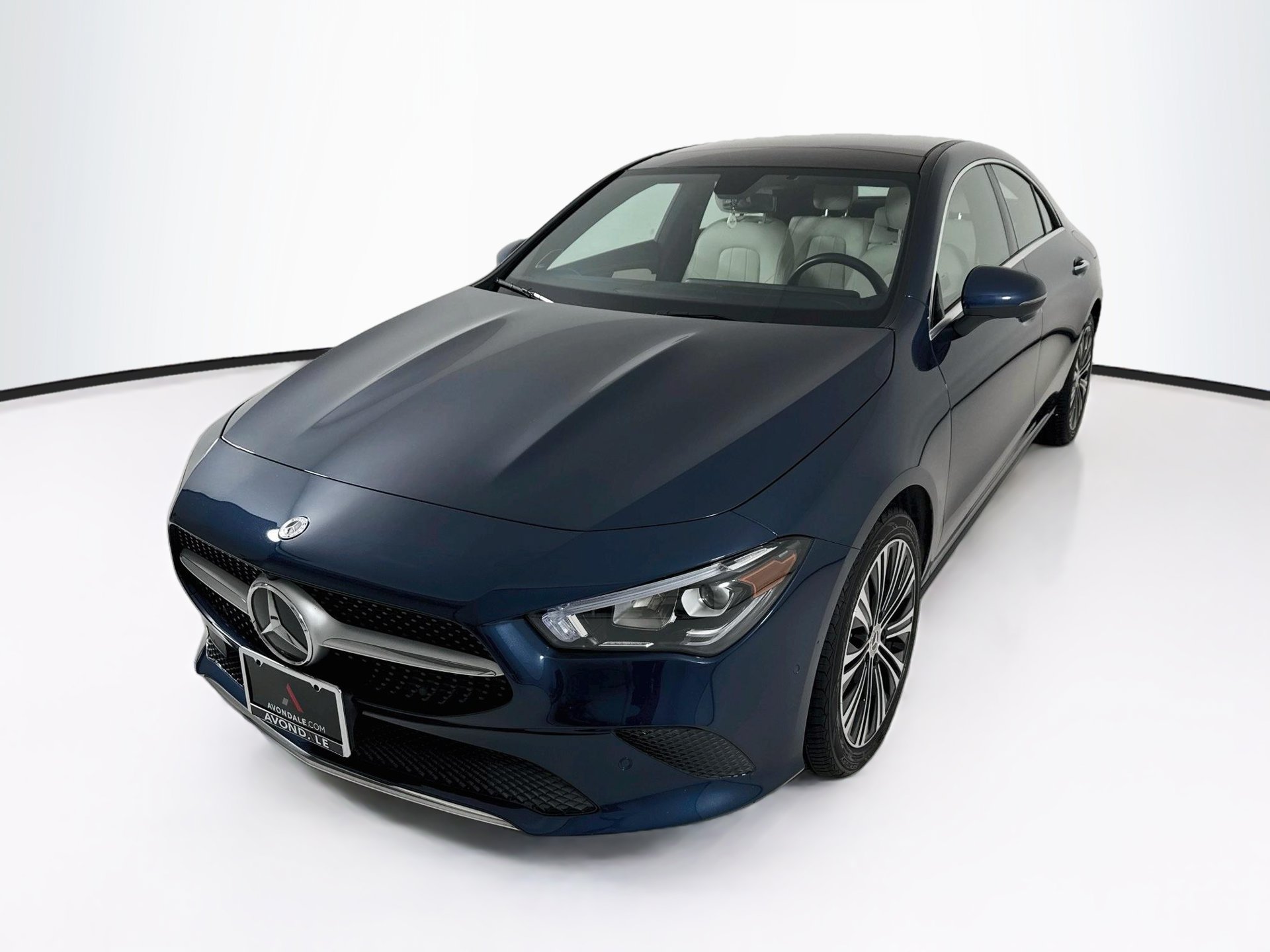 Used 2023 Mercedes-Benz CLA 250 image 3