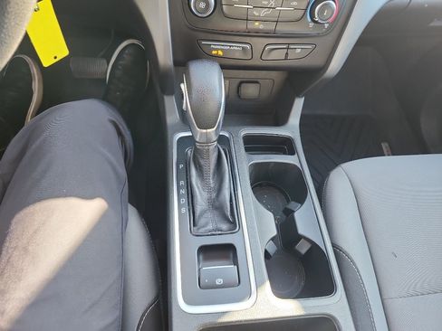 Used 2017 Ford Escape S FWD image 31