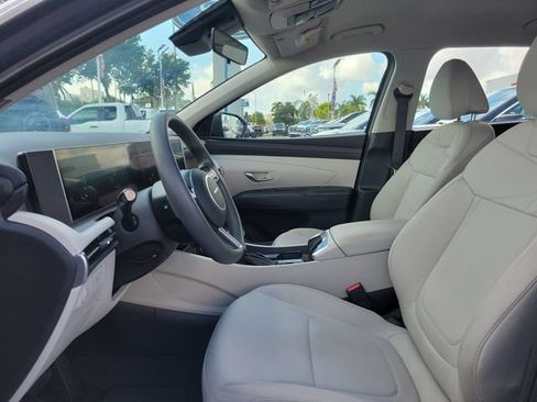 Used 2025 Hyundai Tucson SE FWD image 18