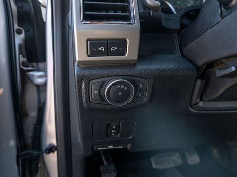 Used 2019 Ford F550 4x4 Crew Cab Super Duty image 35