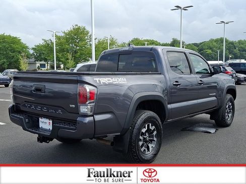 Used 2020 Toyota Tacoma TRD Off-Road w/ TRD Premium Off Road Package AWD/4WD image 6