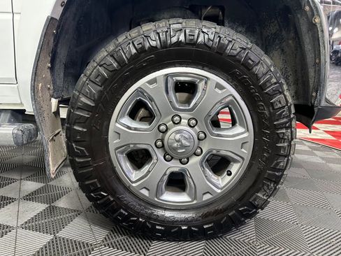 Used 2017 RAM 3500 Laramie w/ Protection Group AWD/4WD image 12