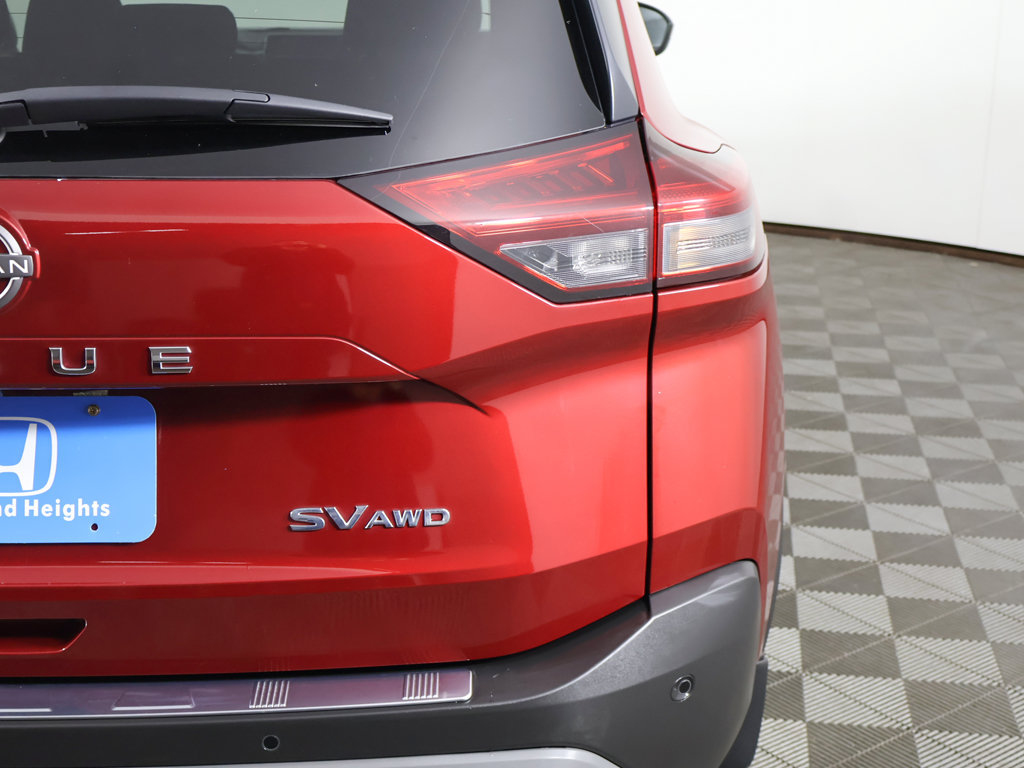 Used 2023 Nissan Rogue SV AWD/4WD image 14