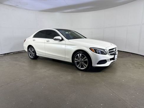 Used 2018 Mercedes-Benz C 300 4MATIC Sedan image 3