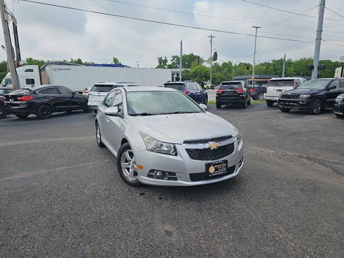 Used 2013 Chevrolet Cruze LT w/ RS Package image 5