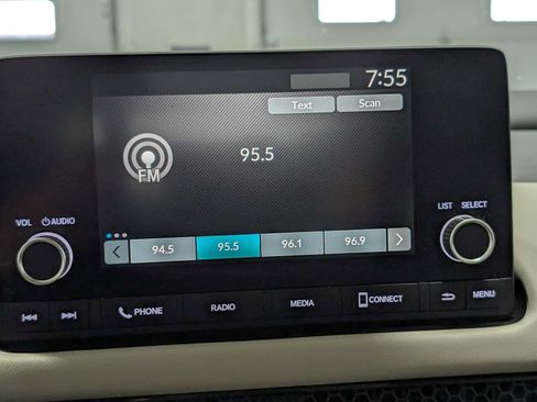 Certified 2023 Honda HR-V LX image 24