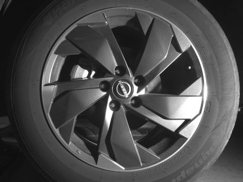 Used 2025 Nissan Rogue SV image 12