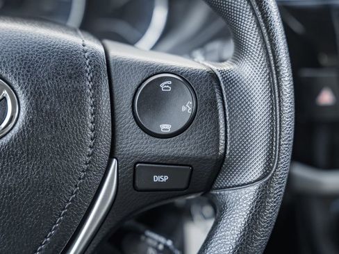 Used 2015 Toyota Corolla LE image 23