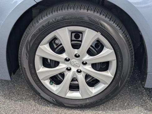 Used 2024 Toyota Corolla LE FWD image 11