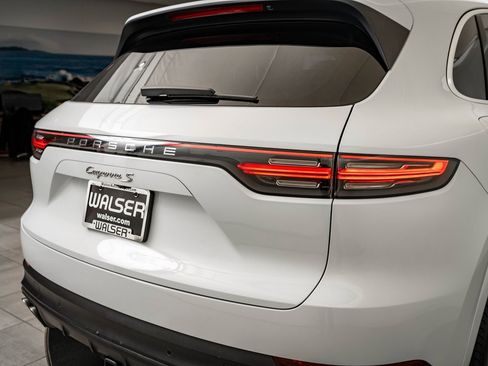 Used 2019 Porsche Cayenne S image 18