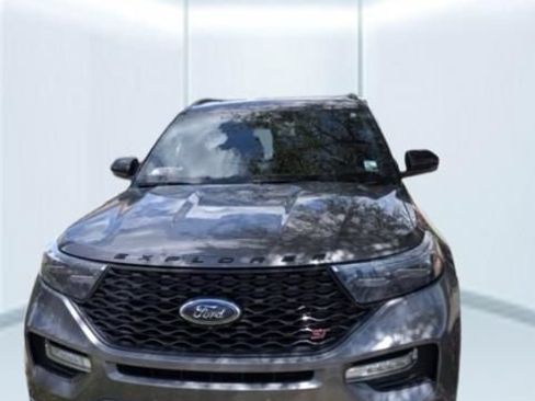 Used 2022 Ford Explorer ST w/ Equipment Group 401A RWD image 3