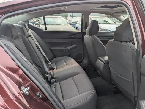 Used 2024 Nissan Altima 2.5 SV w/ SV Premium Package AWD/4WD image 12