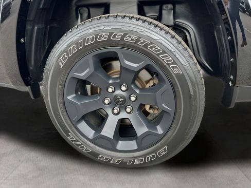 Used 2025 RAM 1500 Big Horn AWD/4WD image 8